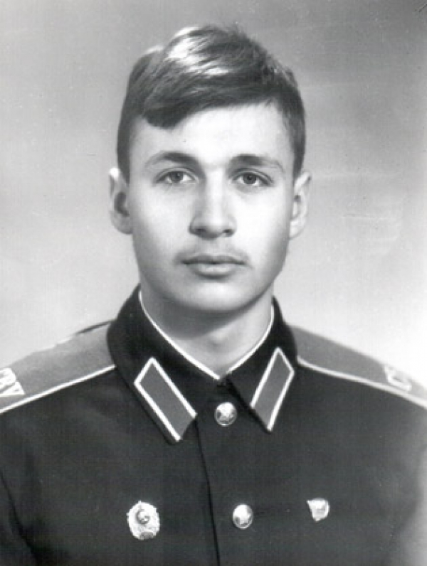 Выпускник 3-го взвода 2-й роты КвСВУ 1982 года (XXXIV выпуск) Евгений Смушков
